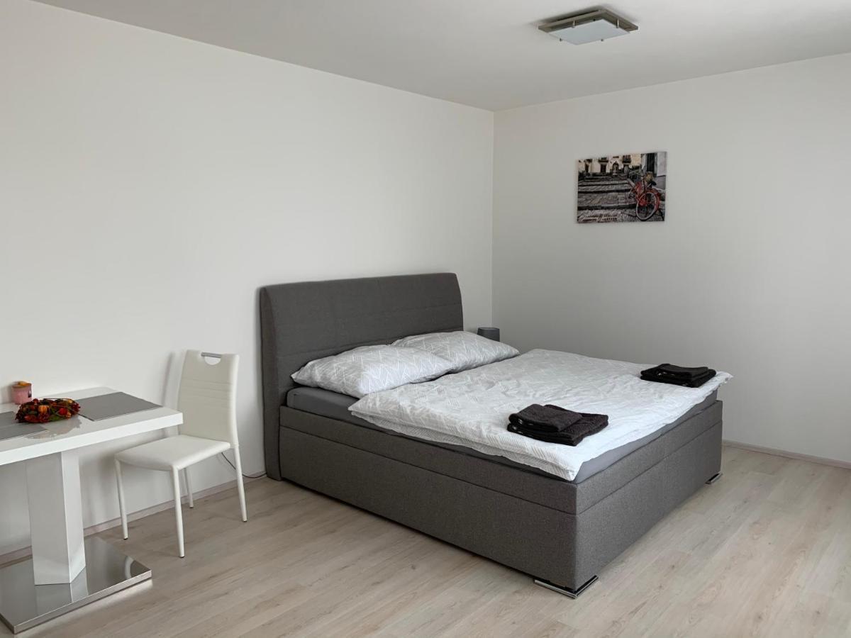 Modern Apartment In The City Center Plzen Luaran gambar