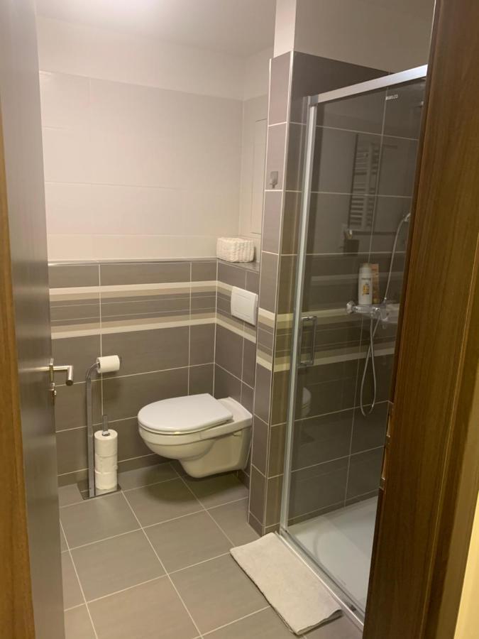 Modern Apartment In The City Center Plzen Luaran gambar
